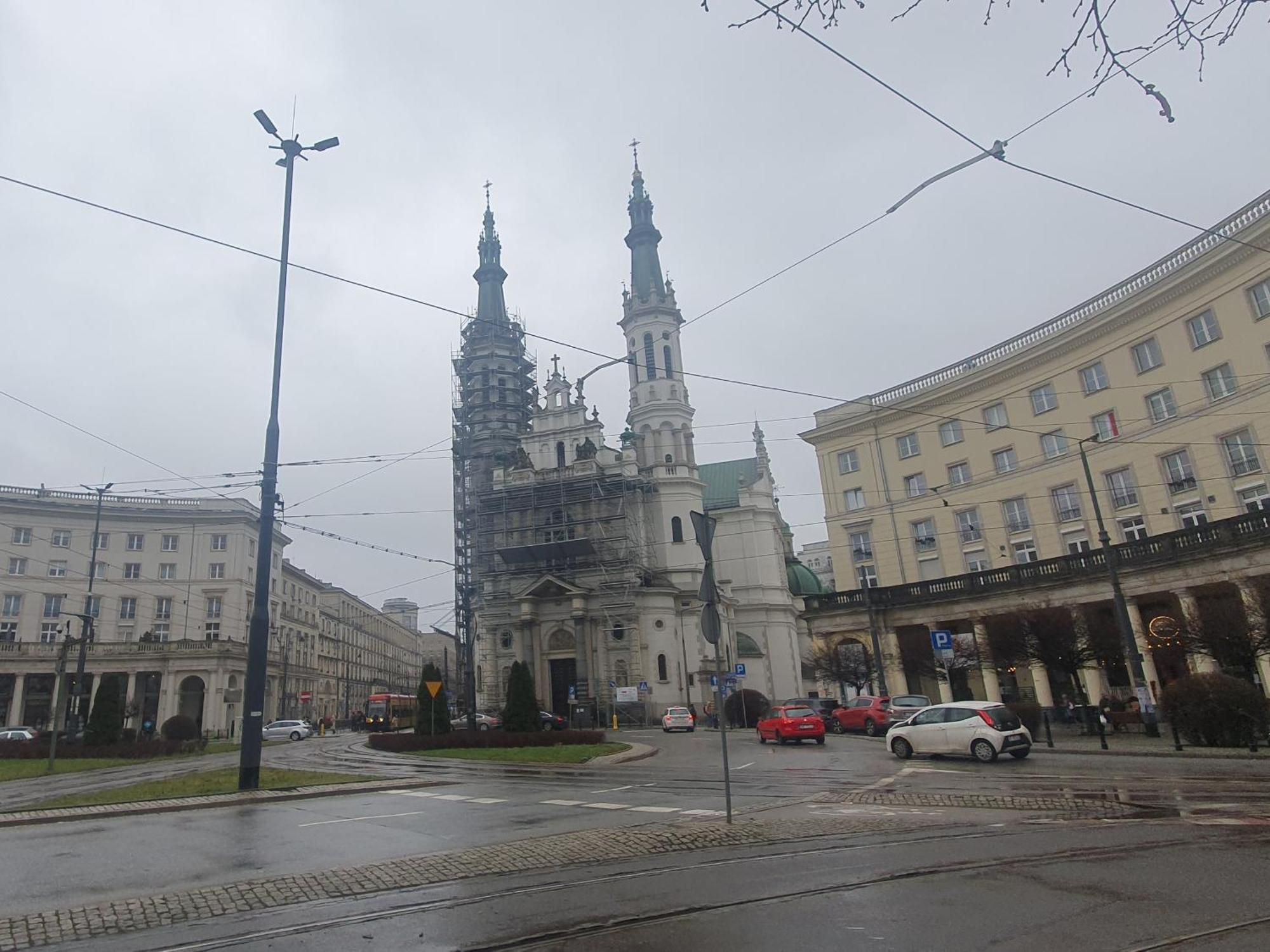 Center Near Public Swimming Pool * Warszawa