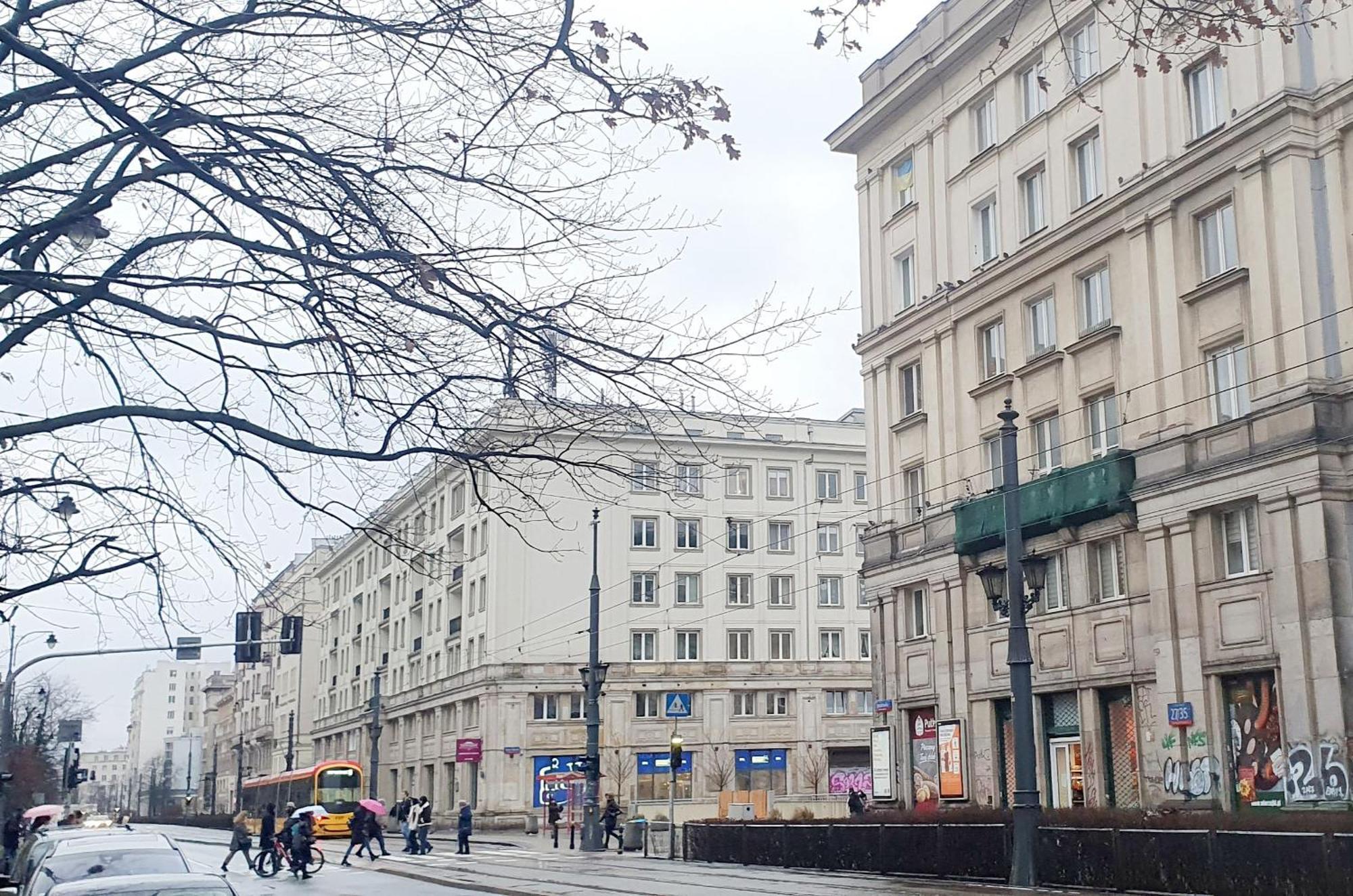 Center Near Public Swimming Pool * Warszawa